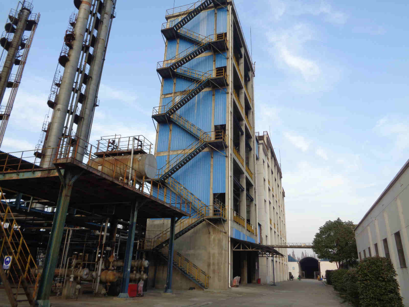 丽水房屋鉴定机构建筑幕墙检测的抗风压性能检测和平面内(图1) 台州房屋鉴定
