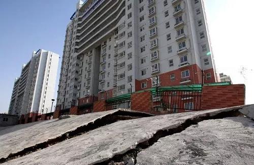 鄂州住宅建筑物出现沉降倾斜怎么办?(图1) 鄂州沉降倾斜
