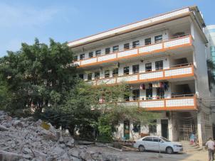 信阳实验中学教学楼房屋可靠性鉴定(图1) 信阳学校房屋可靠性鉴定