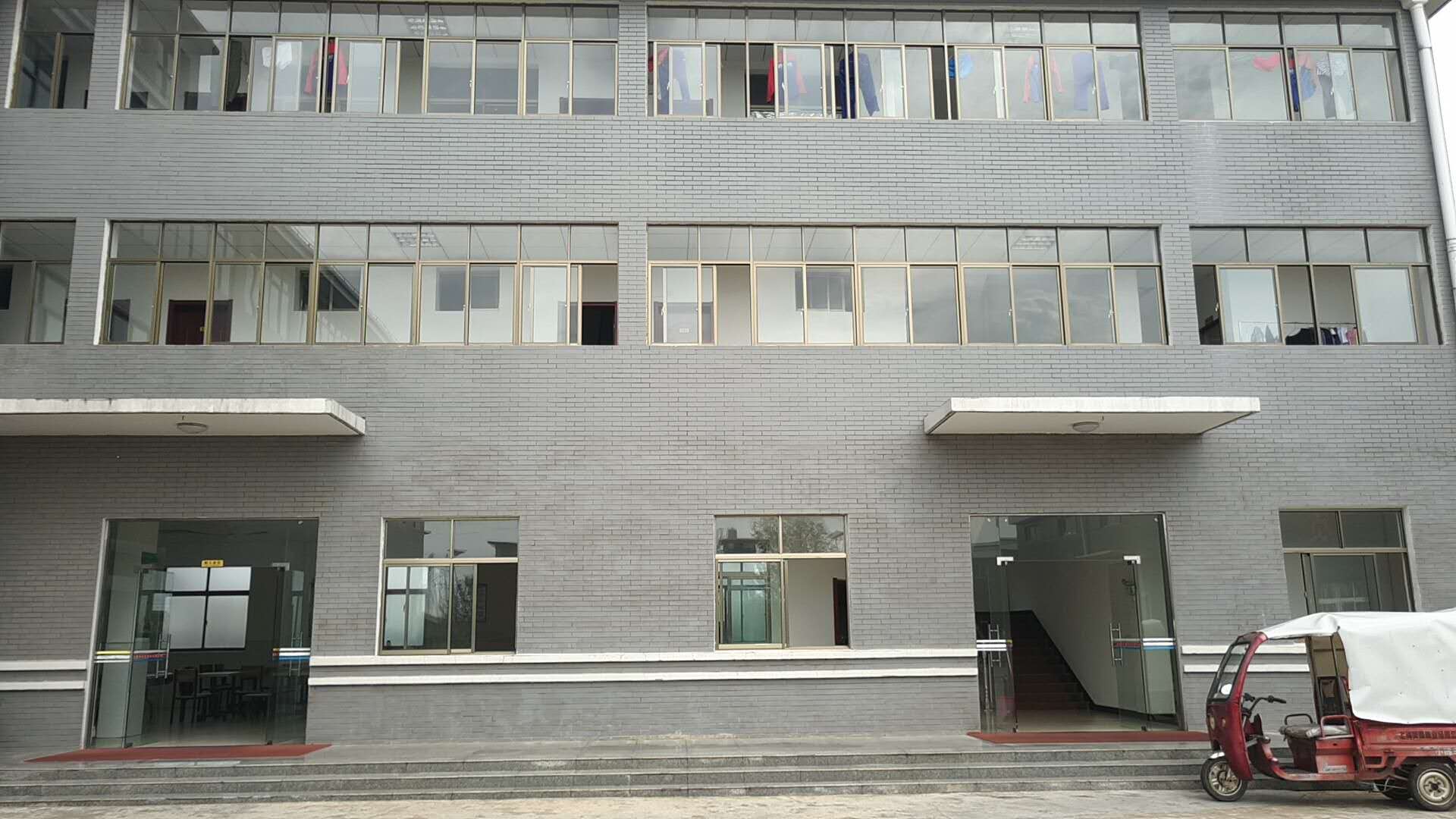 工业厂房可靠性鉴定(图1) 工业厂房可靠性鉴定