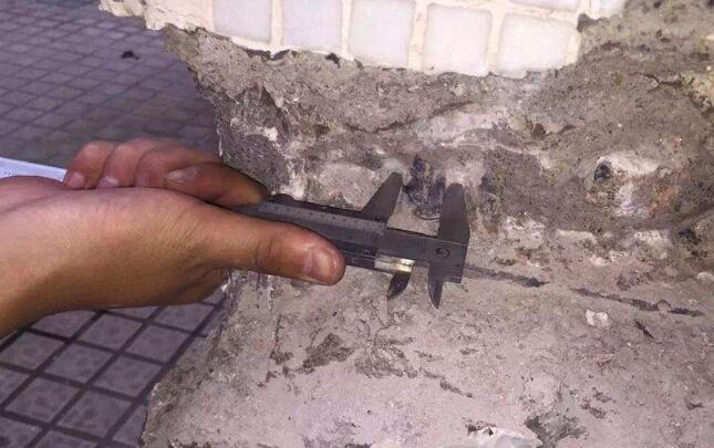 混凝土中钢筋数量与间距规范要求(图1) 混凝土中钢筋检测